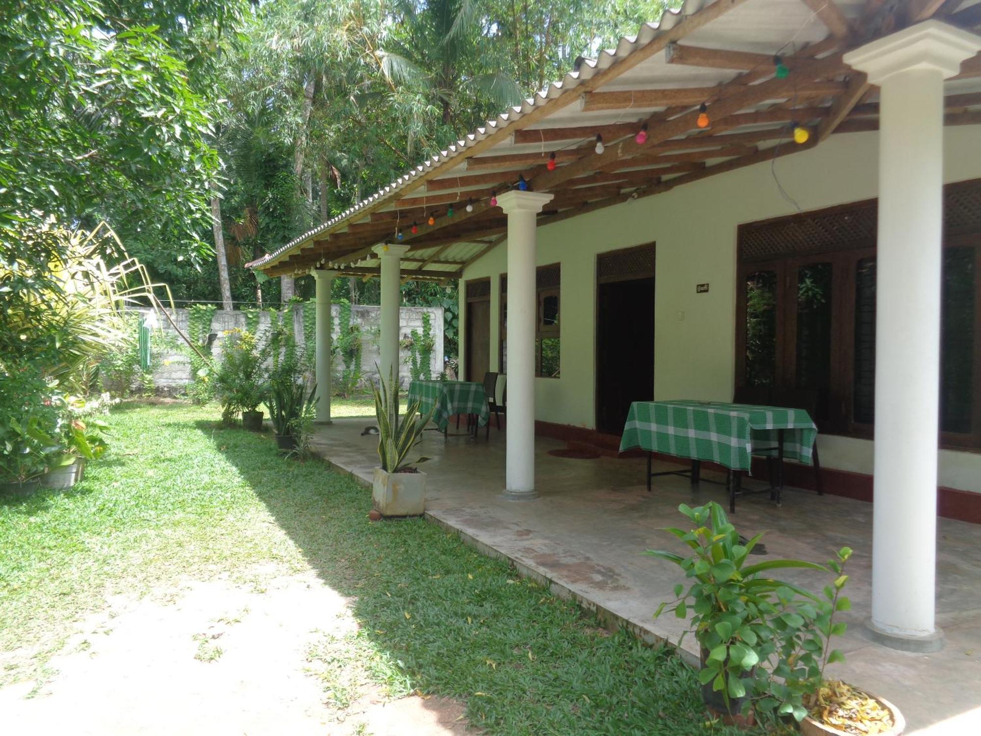 Green Valley Home Stay Talpe Extérieur photo